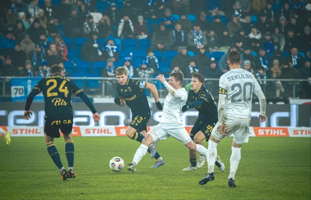 Oficjalnie: wyjściowe składy na spotkanieKuPS – Lech Poznań (19.02.2026) Wisła Płock - Lech Poznań | Antoni Kozubal | Pablo Rodriguez