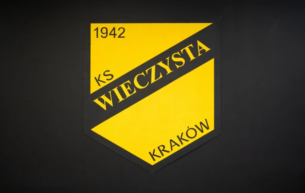 Statystyki z meczu Wieczysta Kraków – Lech Poznań. Pełna analiza spotkania (01.08.2026) Wieczysta Kraków - logo herb 1