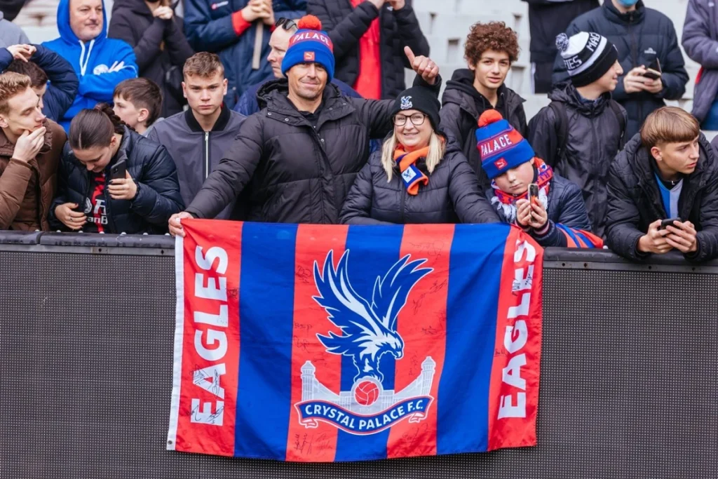 Crystal Palace – Lech Poznań w liczbach. Statystyki z meczu (17.09.2026) Crystal Palace - kibice 1